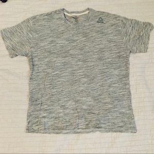 Reebok workout Men’s shirt XL